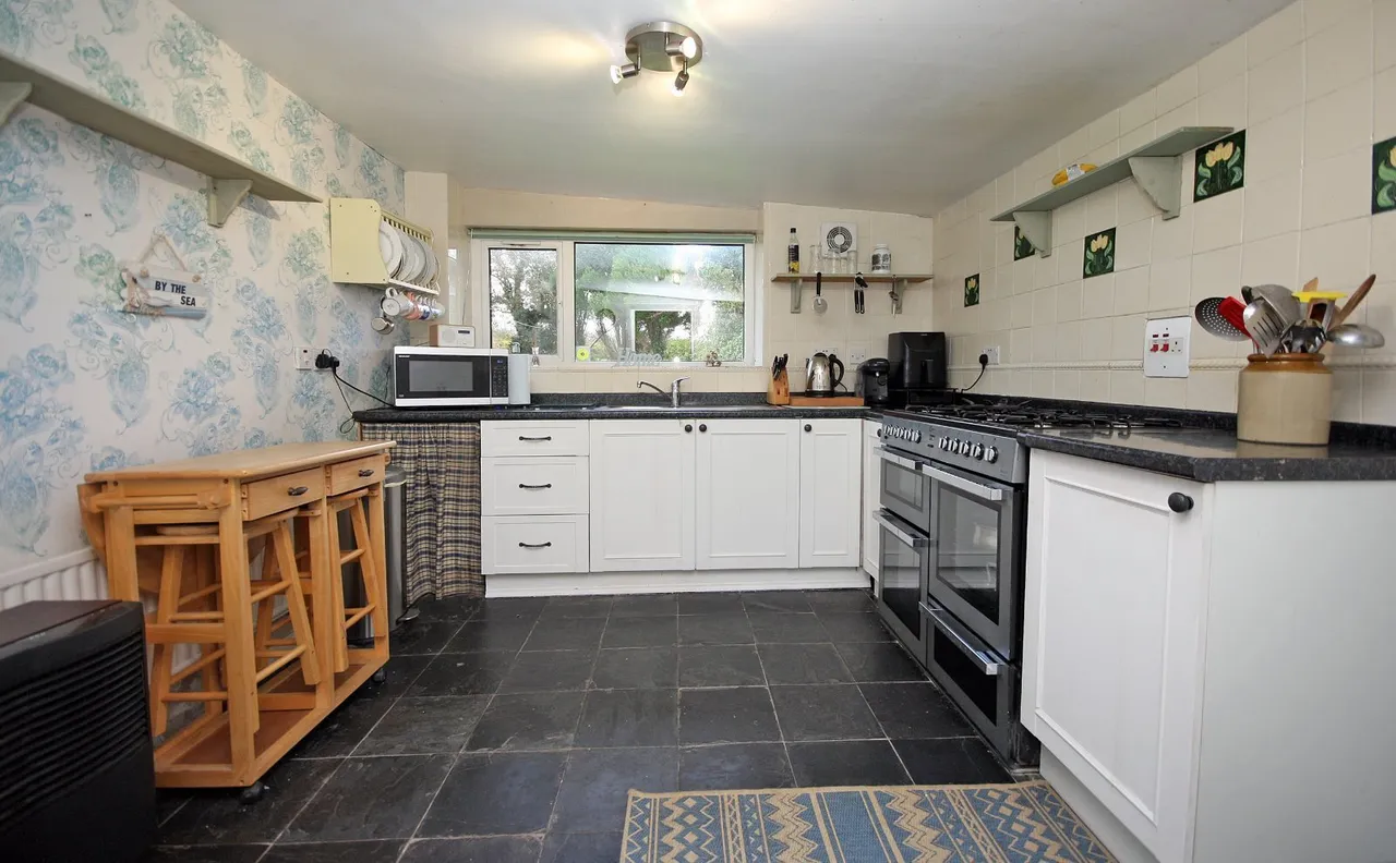 Penysarn, LL69, photo 9