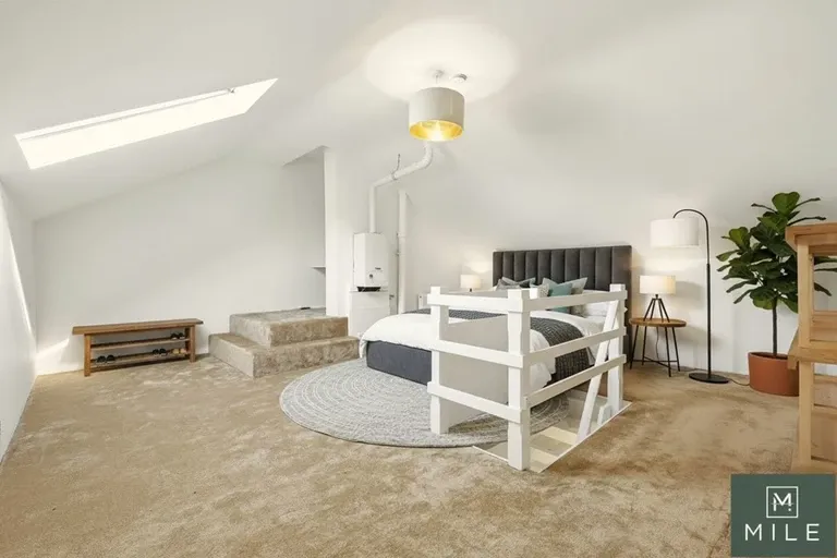 St Laurence Close, Queens Park, NW6 6DF, photo 5