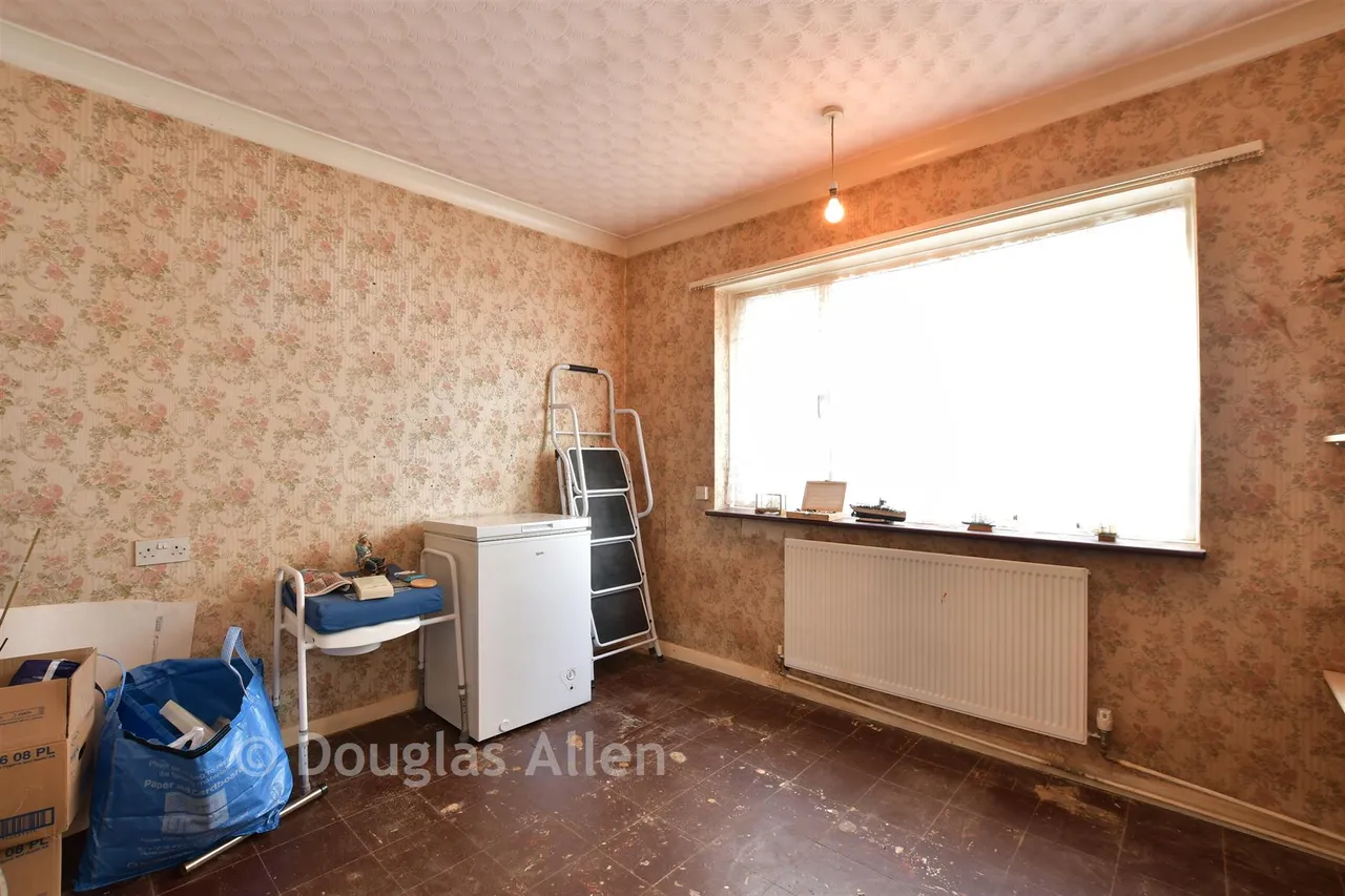 Railway Approach, Basildon, SS15, photo 7