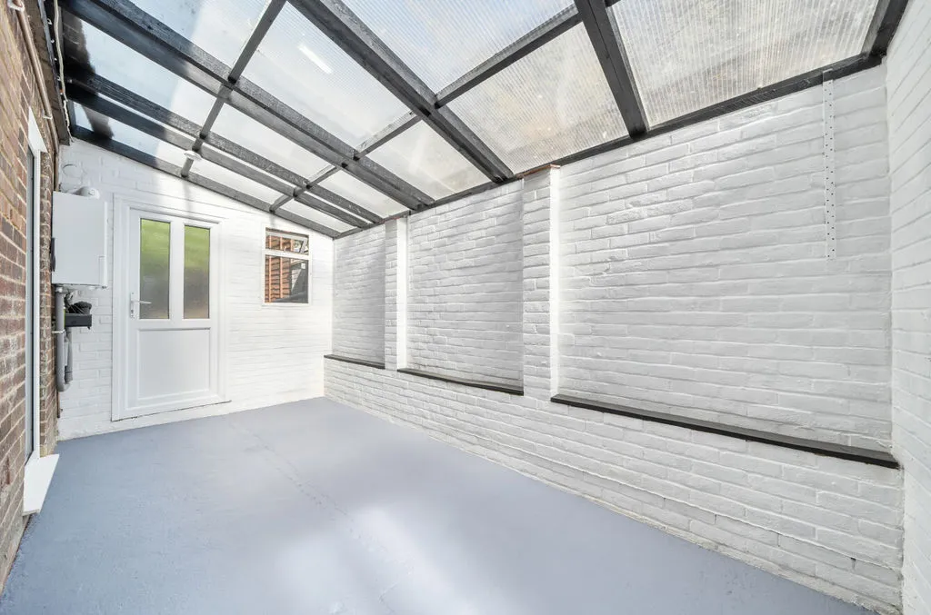 Roffey Close, Purley CR8 4BH, photo 8