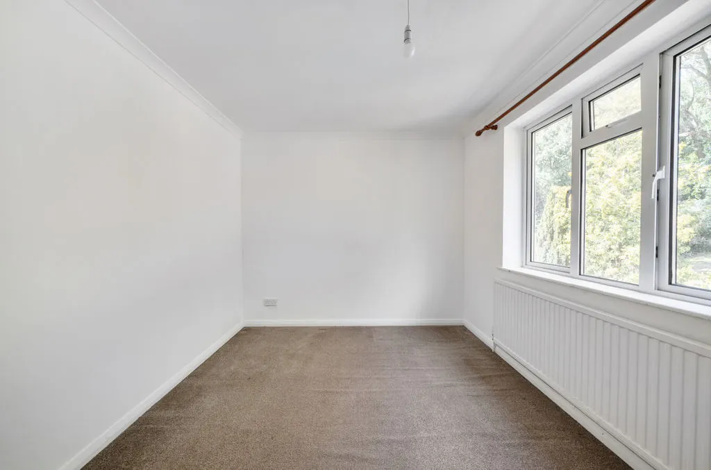 Roffey Close, Purley CR8 4BH, photo 12