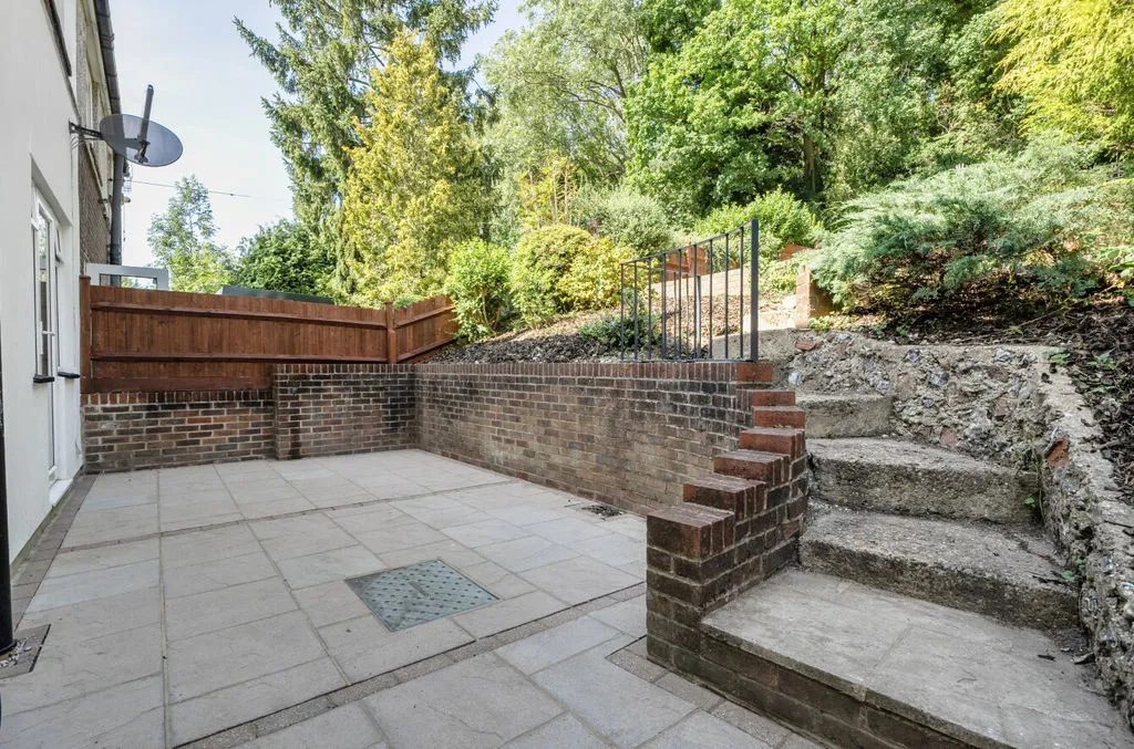 Roffey Close, Purley CR8 4BH, photo 16