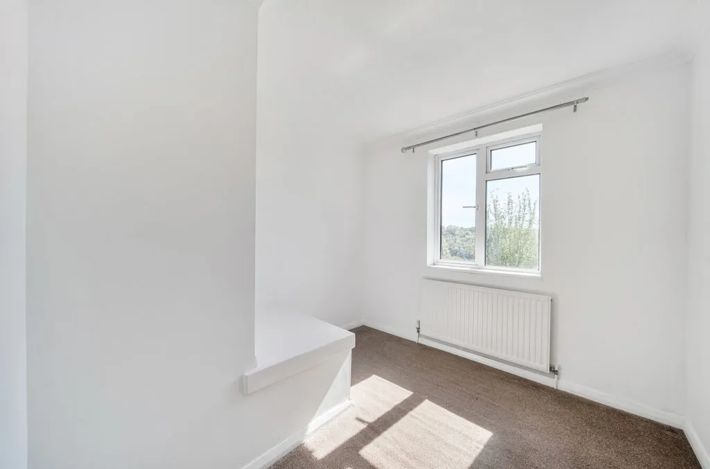Roffey Close, Purley CR8 4BH, photo 14
