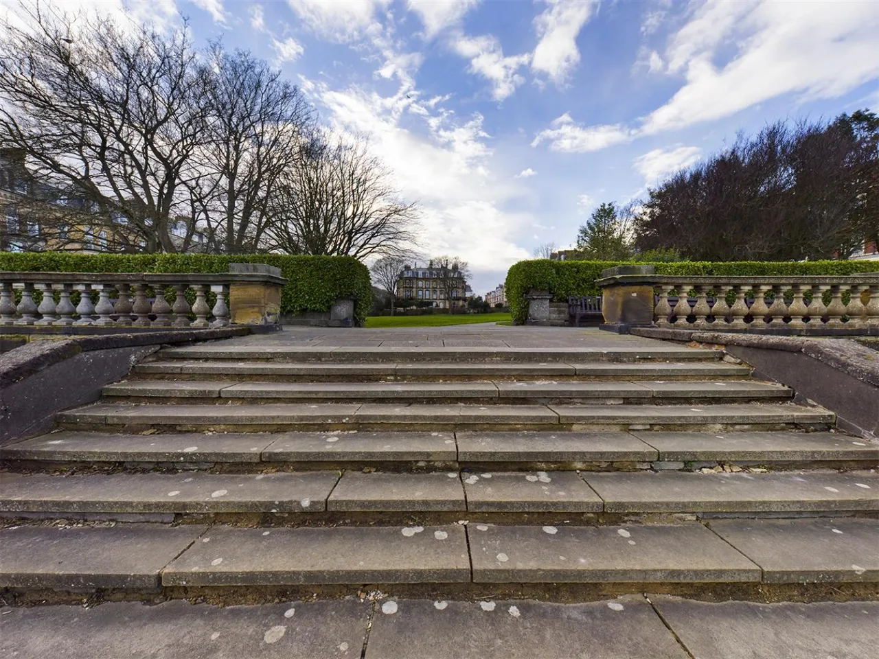 Prince Of Wales Terrace, Scarborough, YO11, photo 20