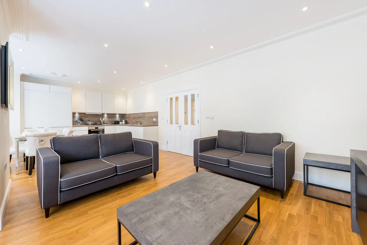 55 Hamlet Gardens, London, photo 2