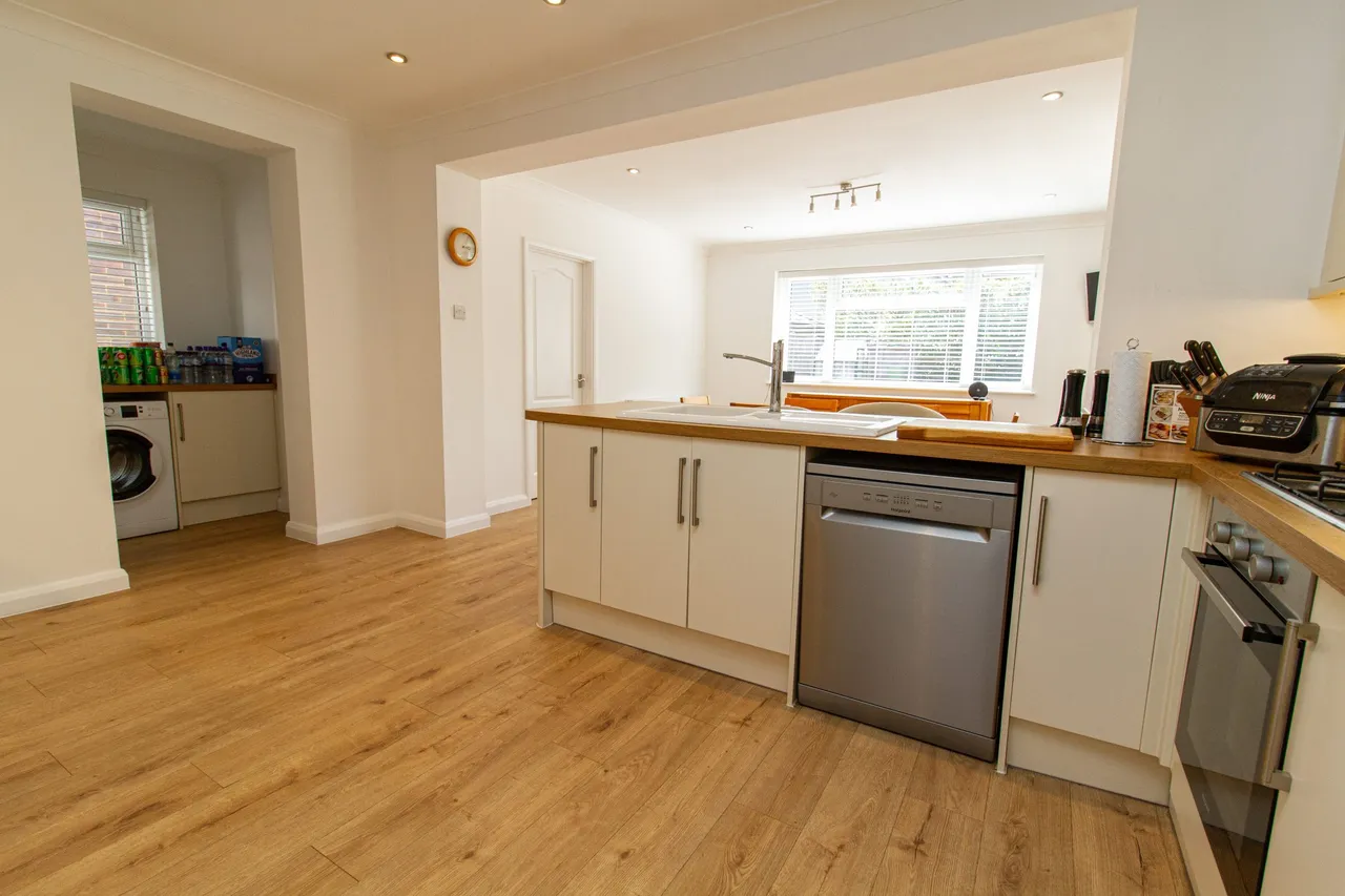 Andrews Close, Church Crookham, Fleet, GU52 6HF, photo 5