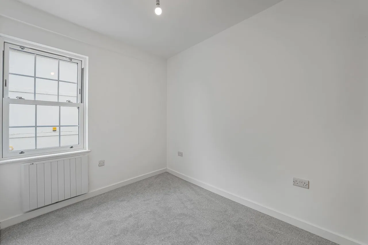 London Road, Central Cheltenham, GL52, photo 11