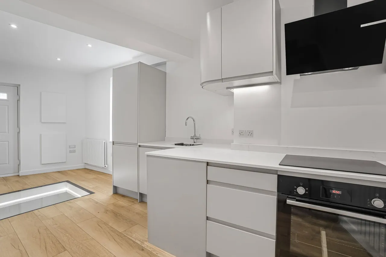 London Road, Central Cheltenham, GL52, photo 4