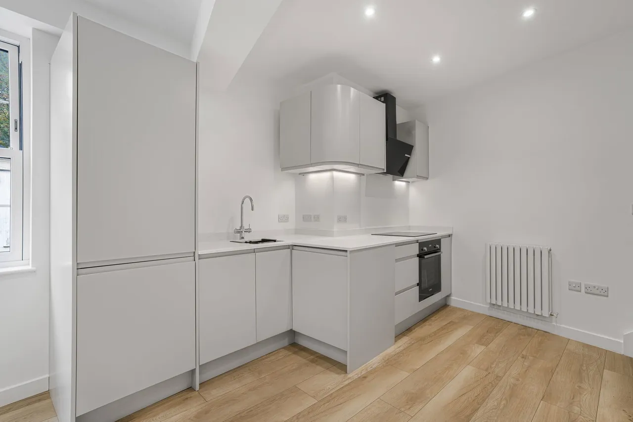 London Road, Central Cheltenham, GL52, photo 3