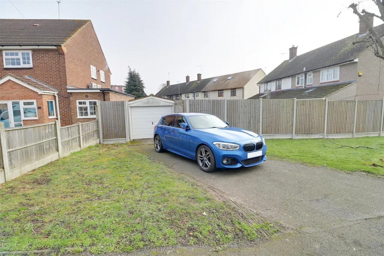 Romford, Outer London, RM3, photo 29