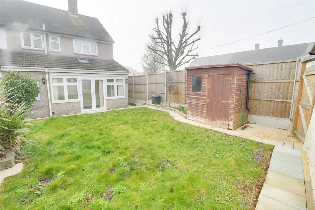 Romford, Outer London, RM3, photo 28