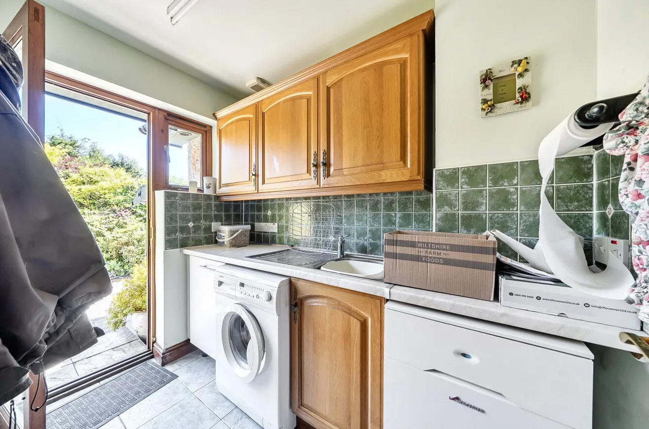 Lon Yr Afon, Newbridge-on-Wye, Llandrindod Wells, Powys, LD1 6LX, photo 5
