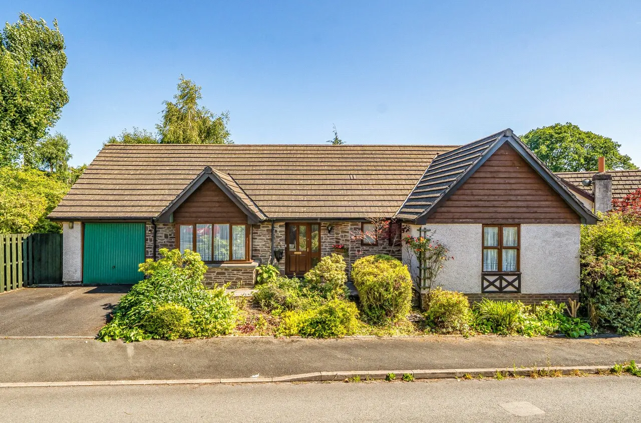 Lon Yr Afon, Newbridge-on-Wye, Llandrindod Wells, Powys, LD1 6LX, photo 25