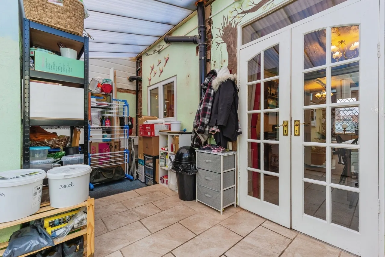 Greenbank Road, Sale, Greater Manchester, M33, photo 9