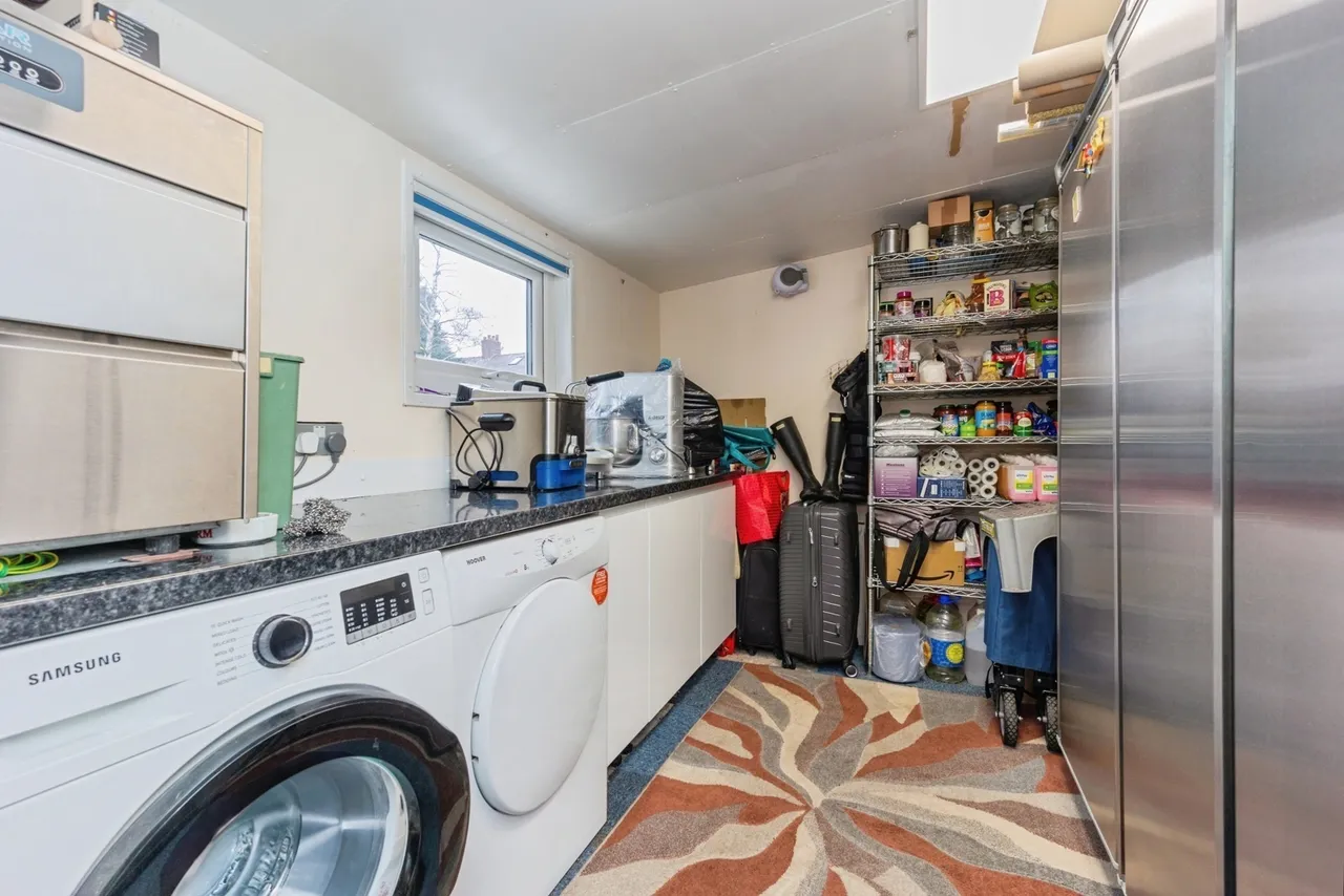 Greenbank Road, Sale, Greater Manchester, M33, photo 11