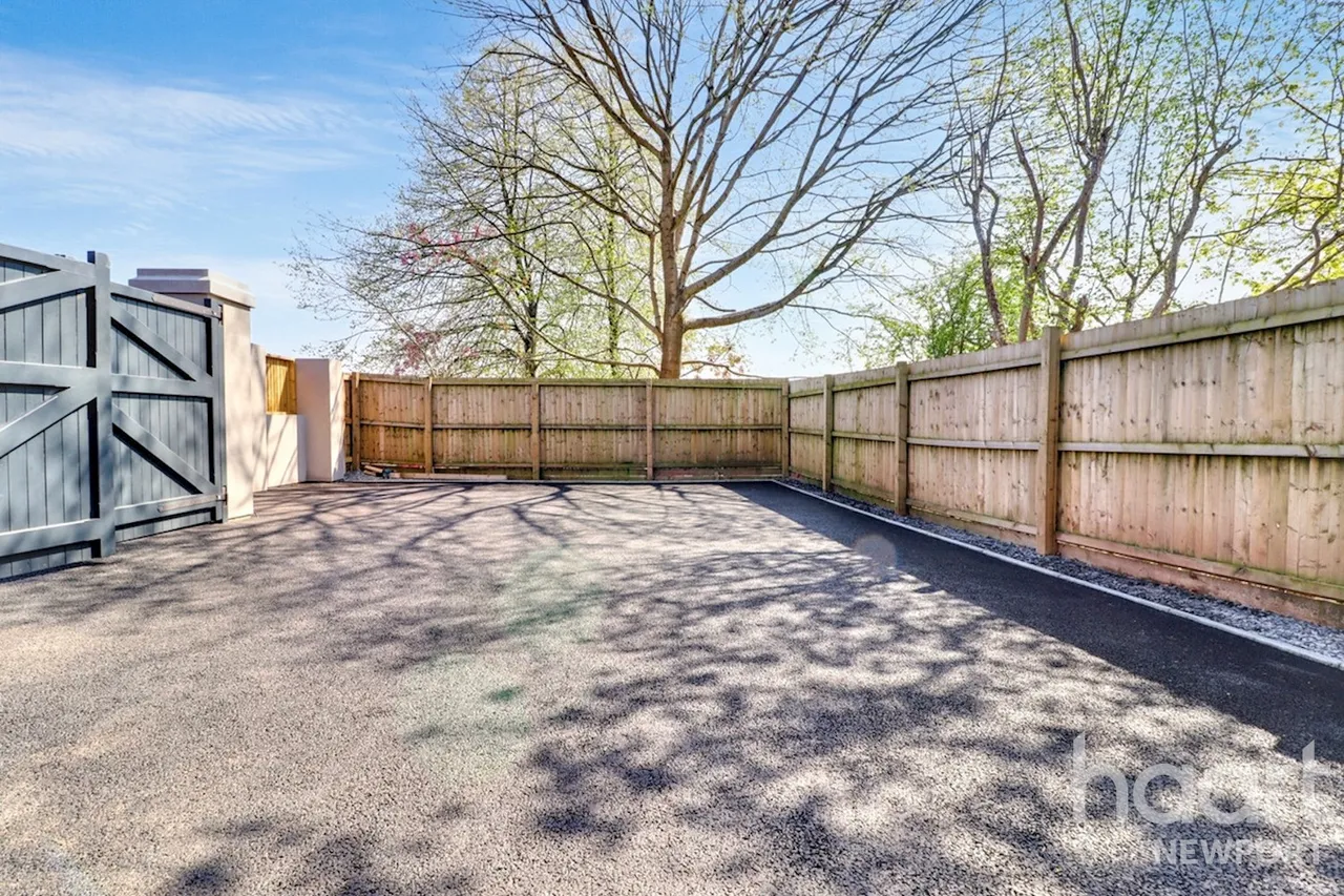 Royal Oak Hill, Newport, NP18, photo 28