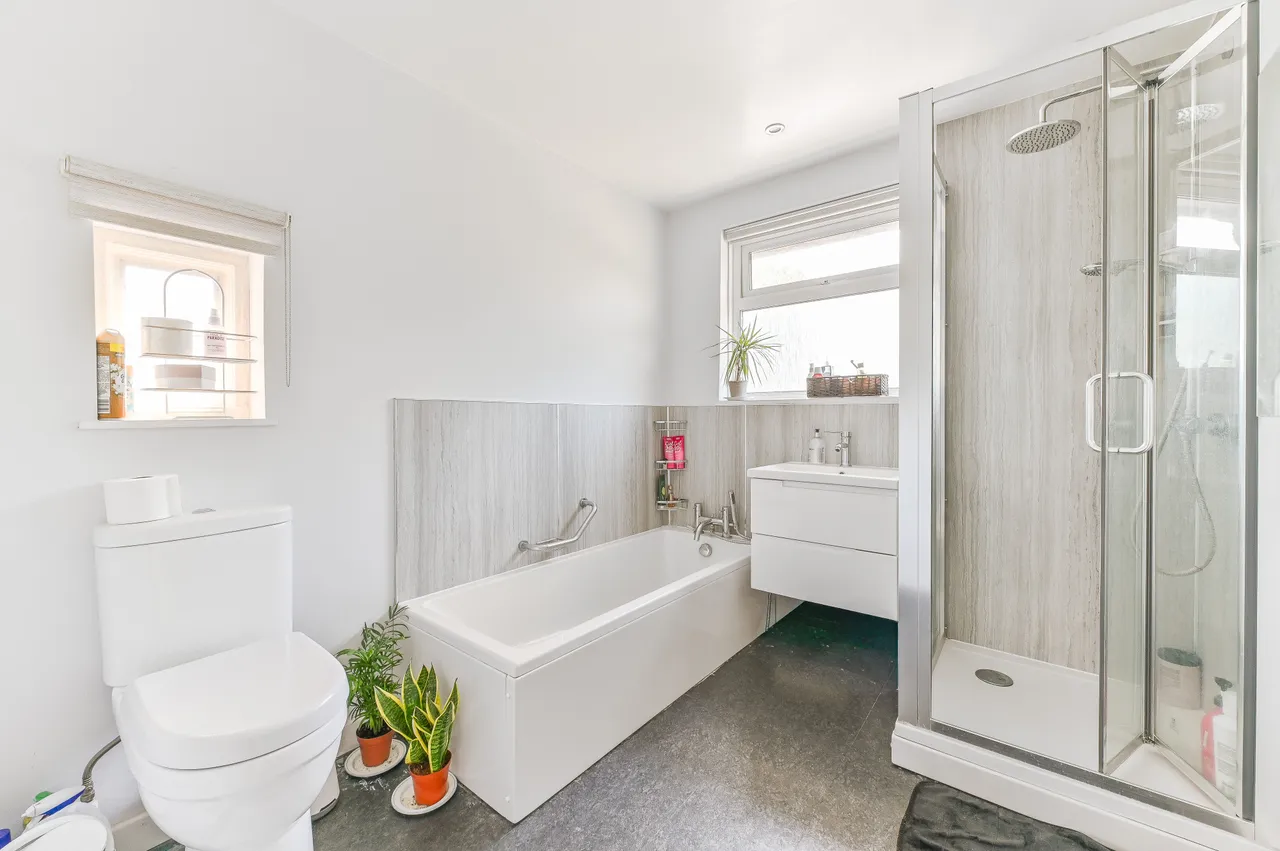 76 Manor Drive North, New Malden, photo 8