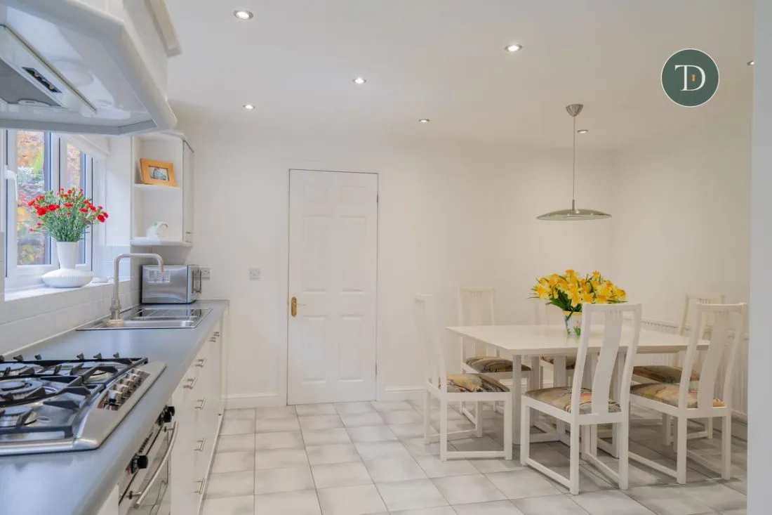 Acorn Drive, Whitby, CH65 6UF, photo 9