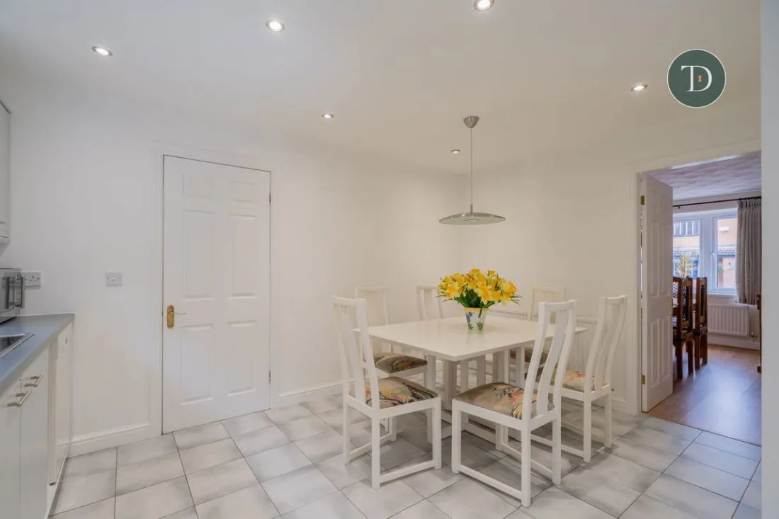 Acorn Drive, Whitby, CH65 6UF, photo 10