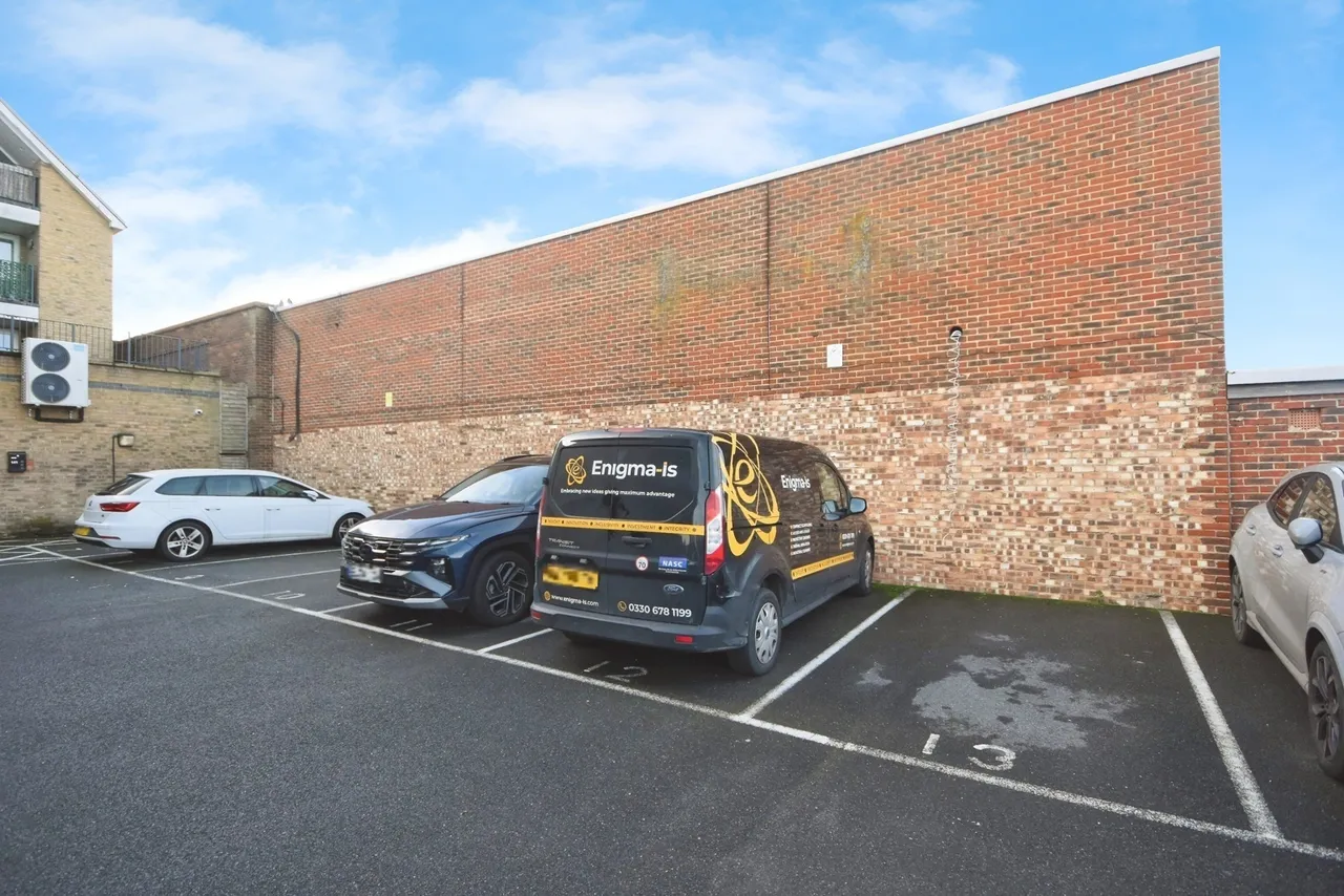 Lambeth Road, BENFLEET, Essex, SS7, photo 16
