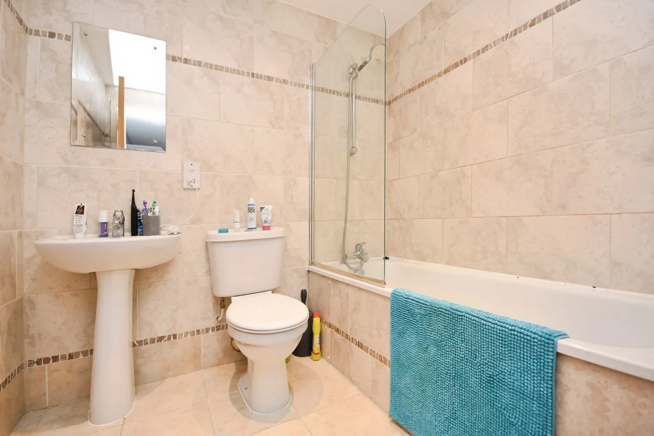 Lambeth Road, BENFLEET, Essex, SS7, photo 14