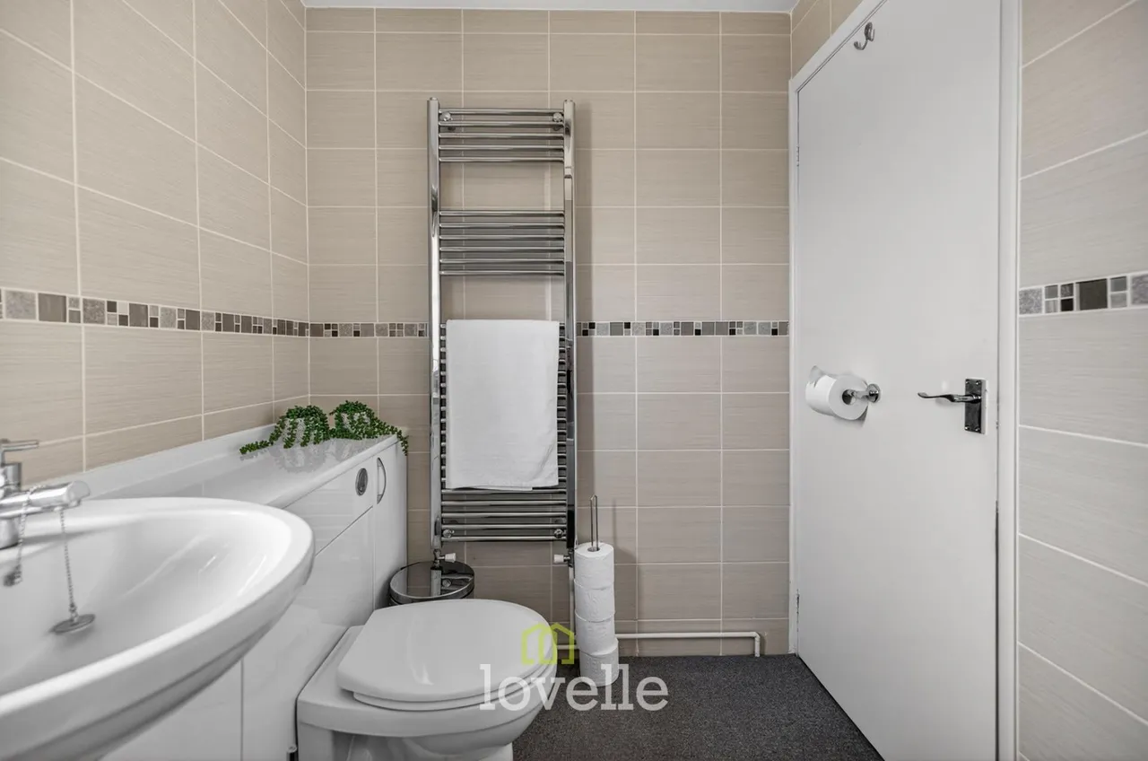Waterside Drive, Grimsby, DN31, photo 8