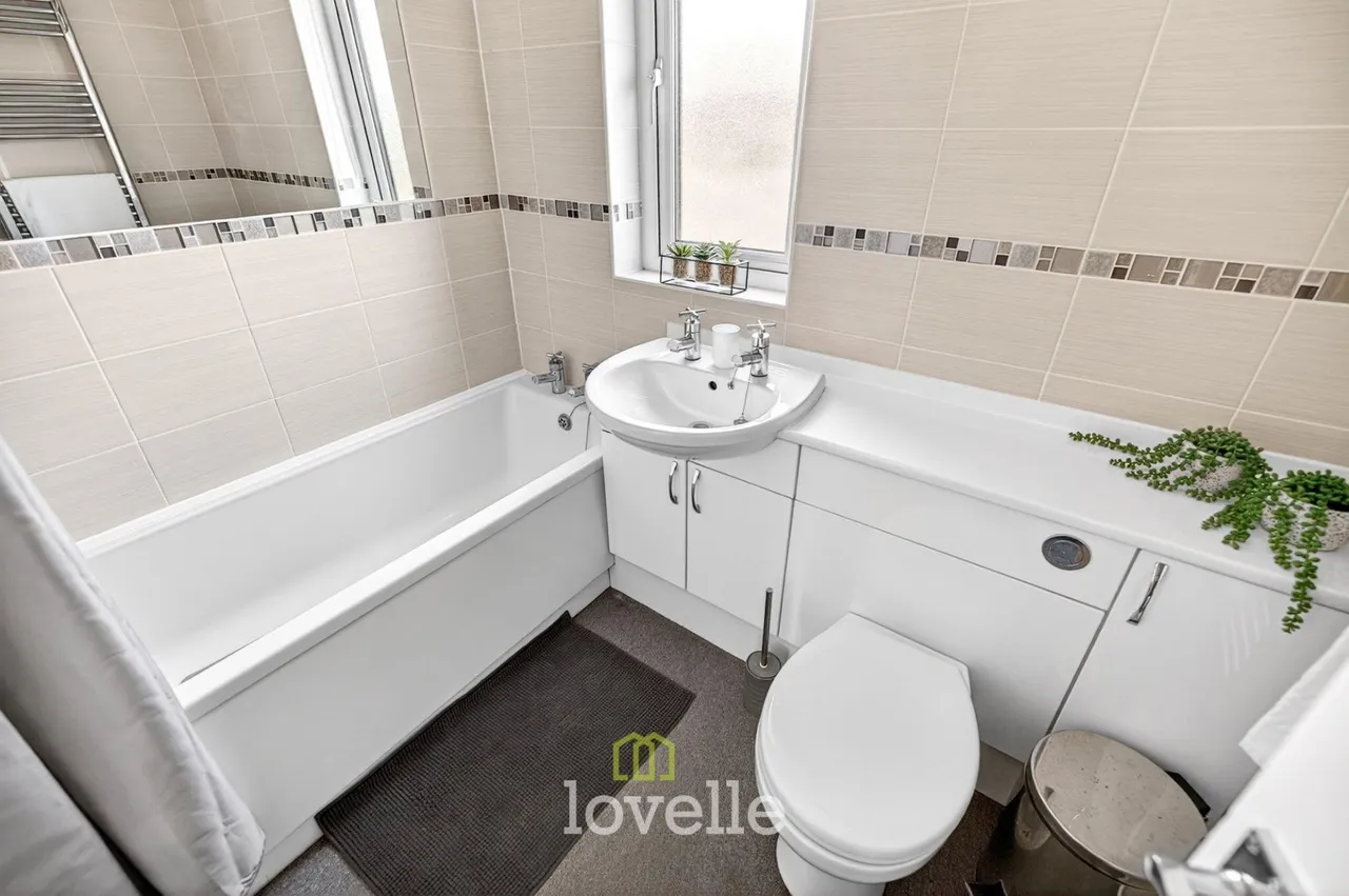 Waterside Drive, Grimsby, DN31, photo 9