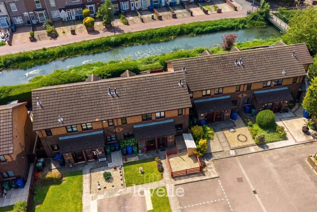 Waterside Drive, Grimsby, DN31, photo 2