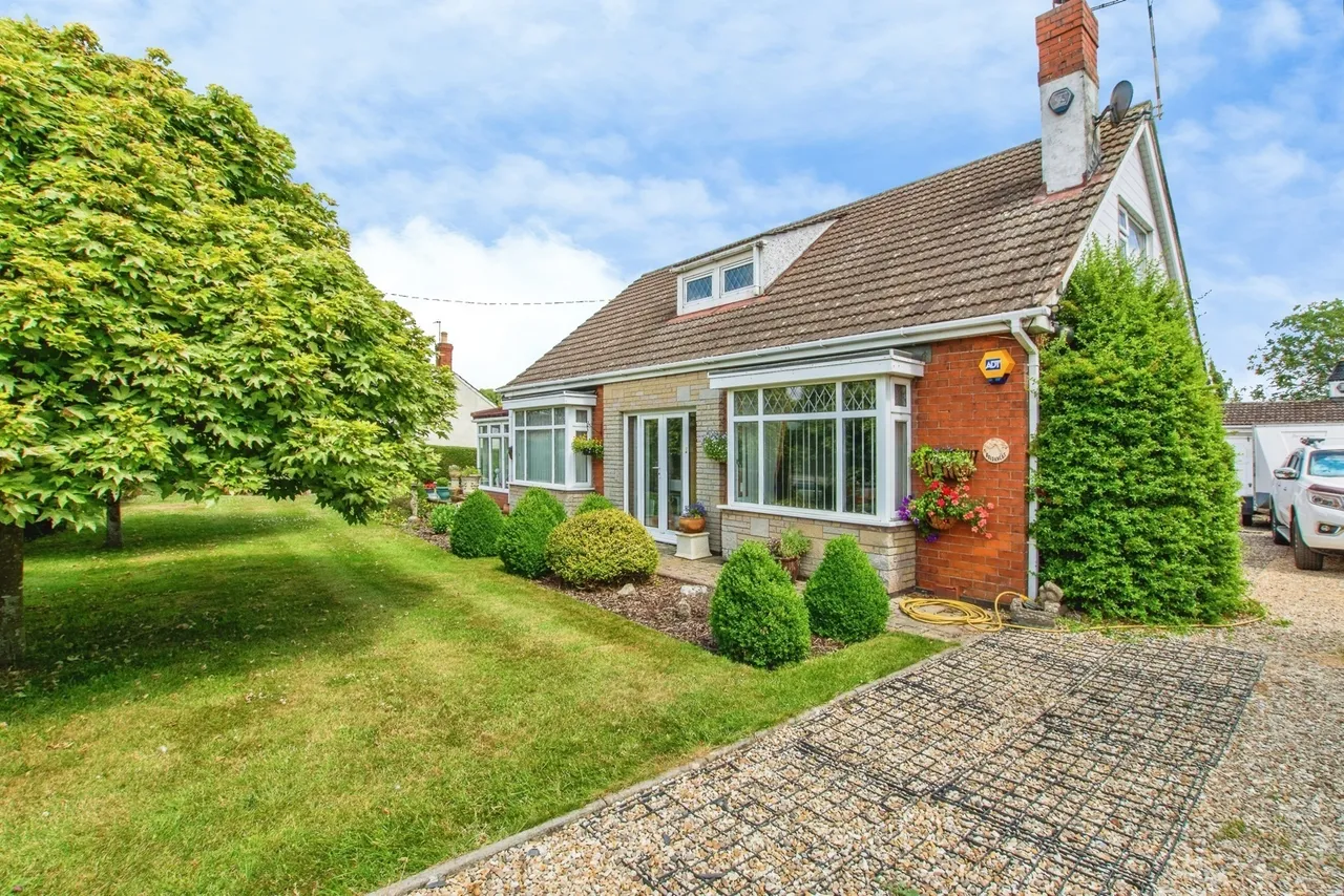 3 bed house for sale — Main Road, Sibsey, Boston, Lincolnshire, PE22