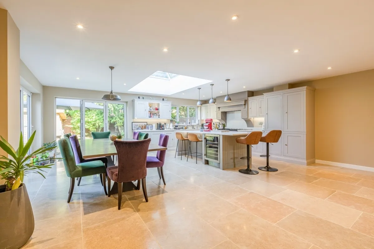 Dartnell Park Road West Byfleet KT14, photo 2