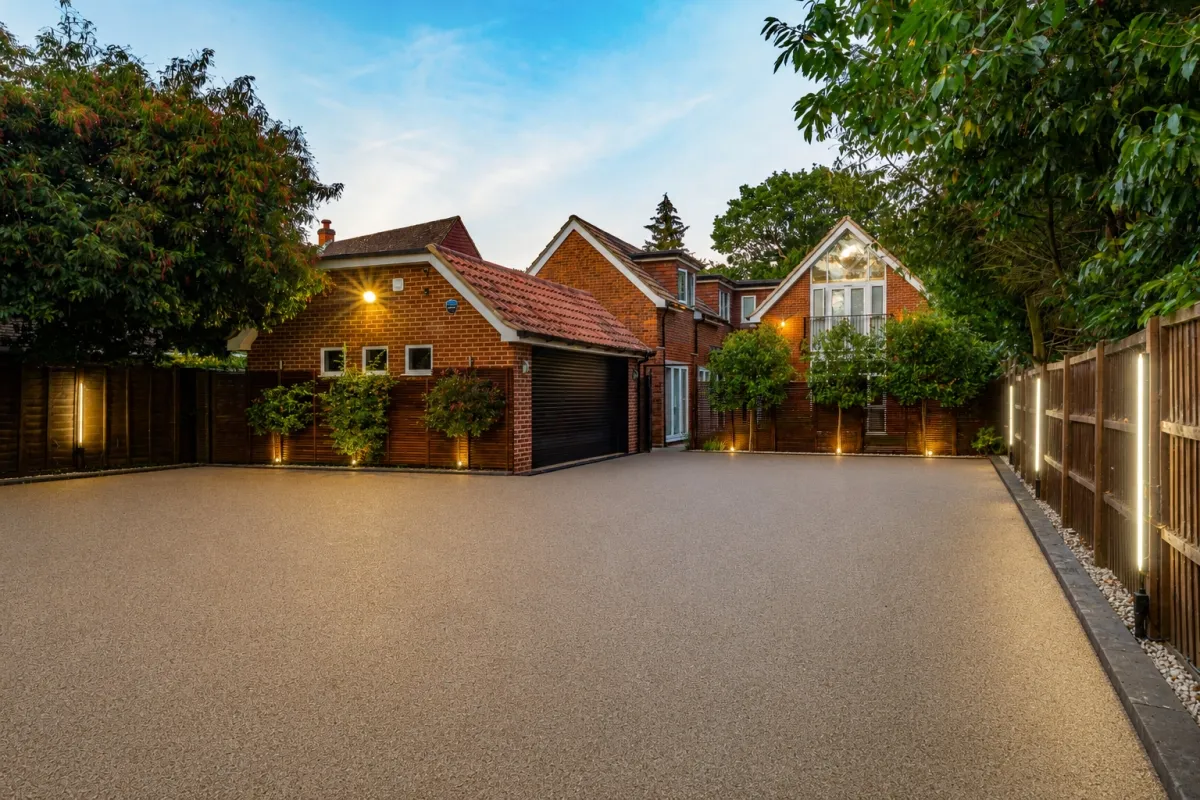 5 bed house to rent — Dartnell Park Road West Byfleet KT14