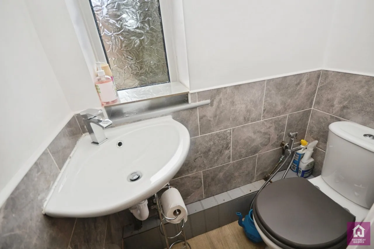 Bronte Avenue, Bury, BL9, photo 11
