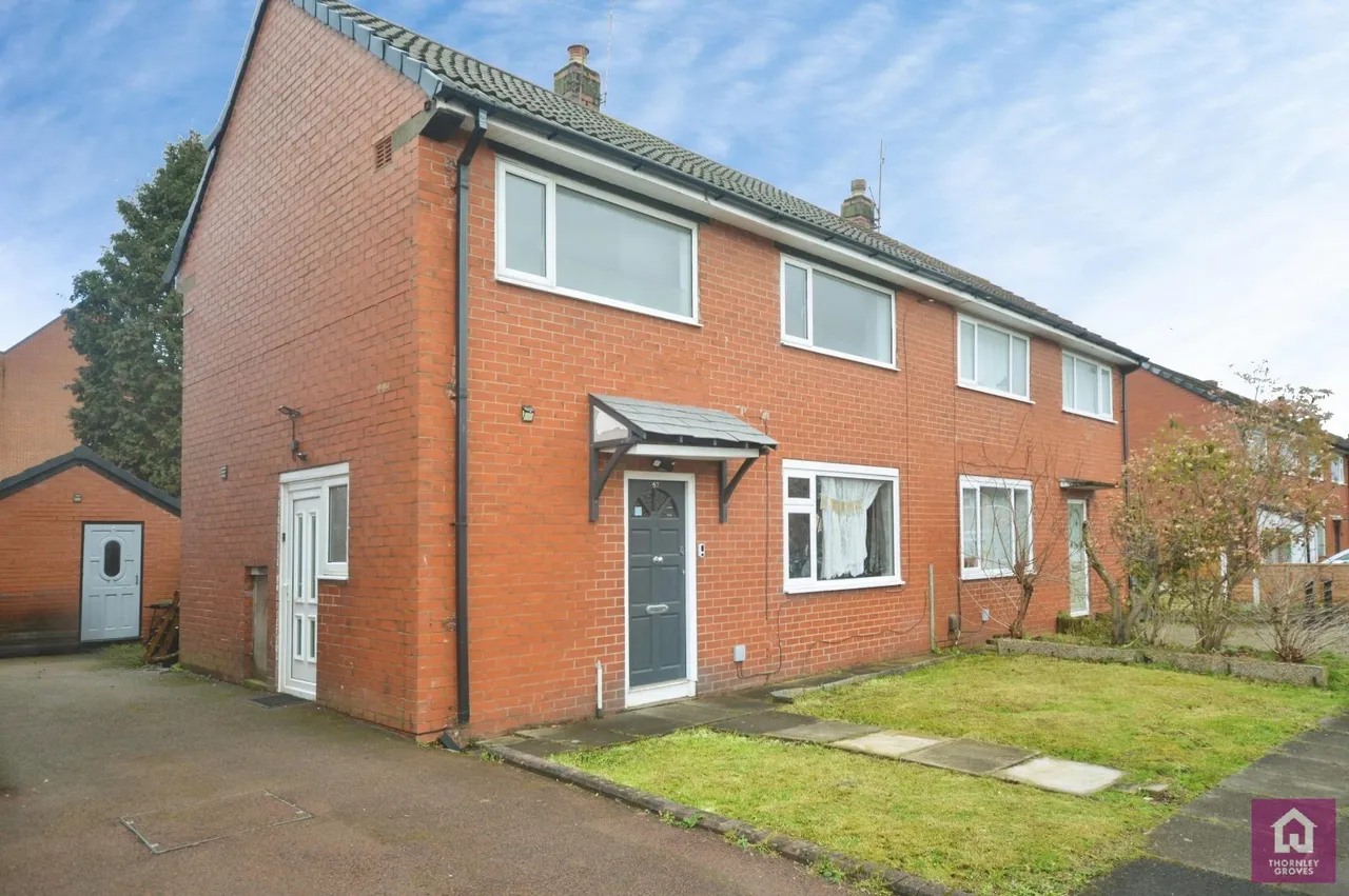 Bronte Avenue, Bury, BL9, photo 14
