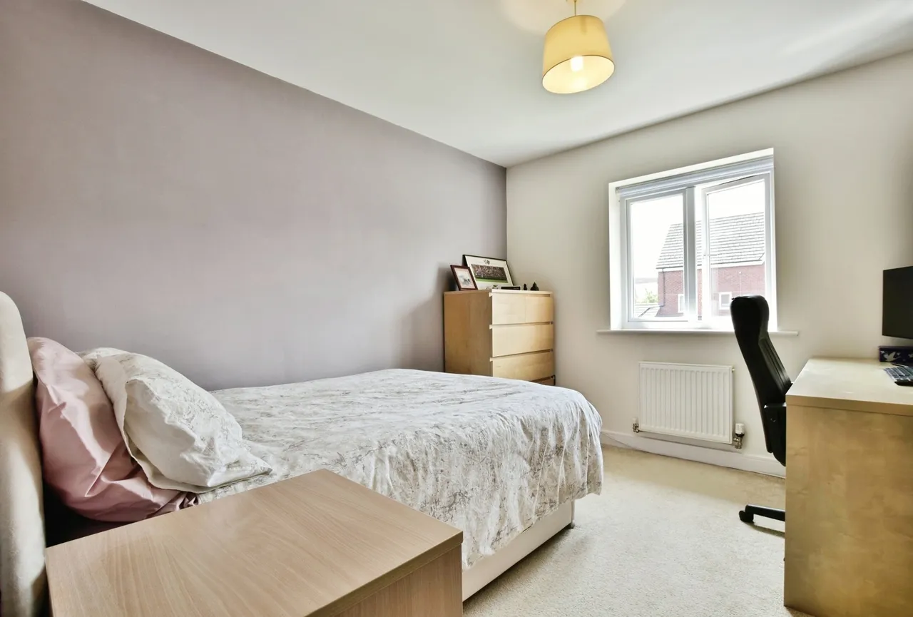 Ivynook Close, West Timperley, Altrincham, WA14, photo 12