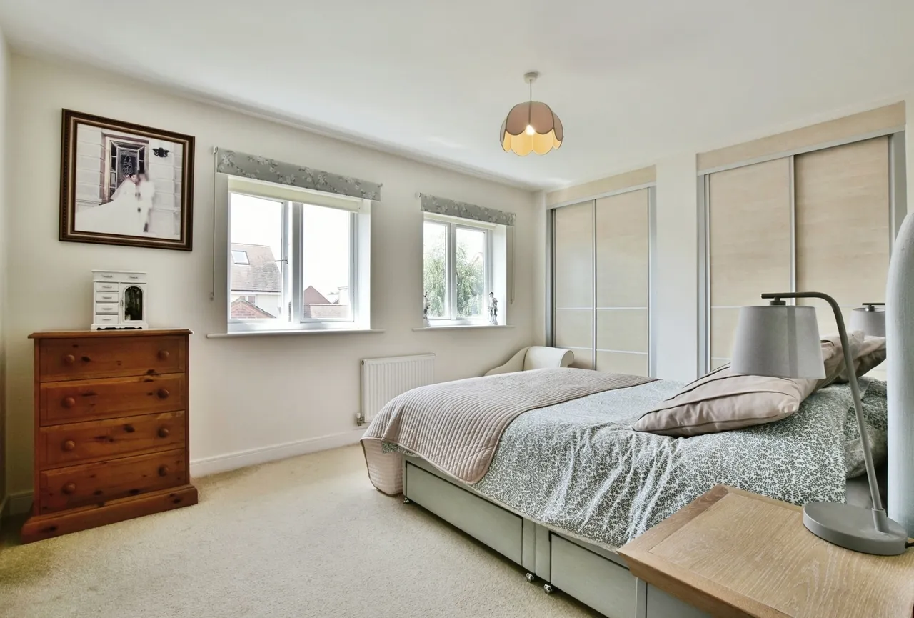 Ivynook Close, West Timperley, Altrincham, WA14, photo 13