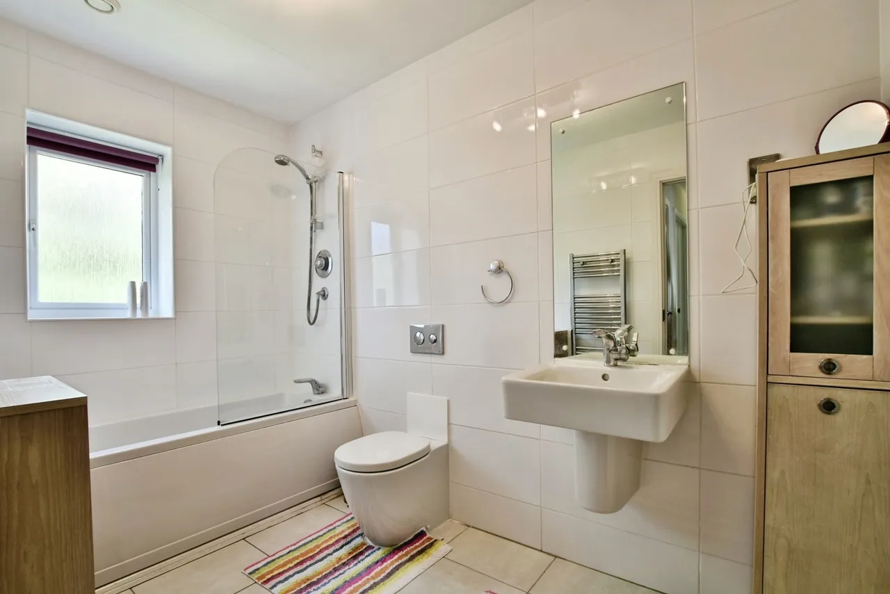 Ivynook Close, West Timperley, Altrincham, WA14, photo 8