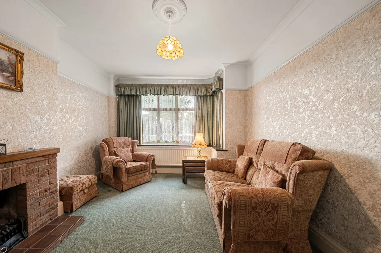Woodham Lane, New Haw, KT15, photo 7