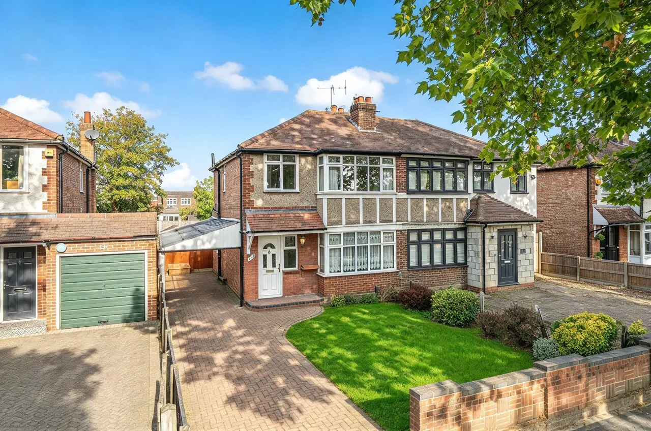 3 bed house for sale, Woodham Lane, New Haw, KT15