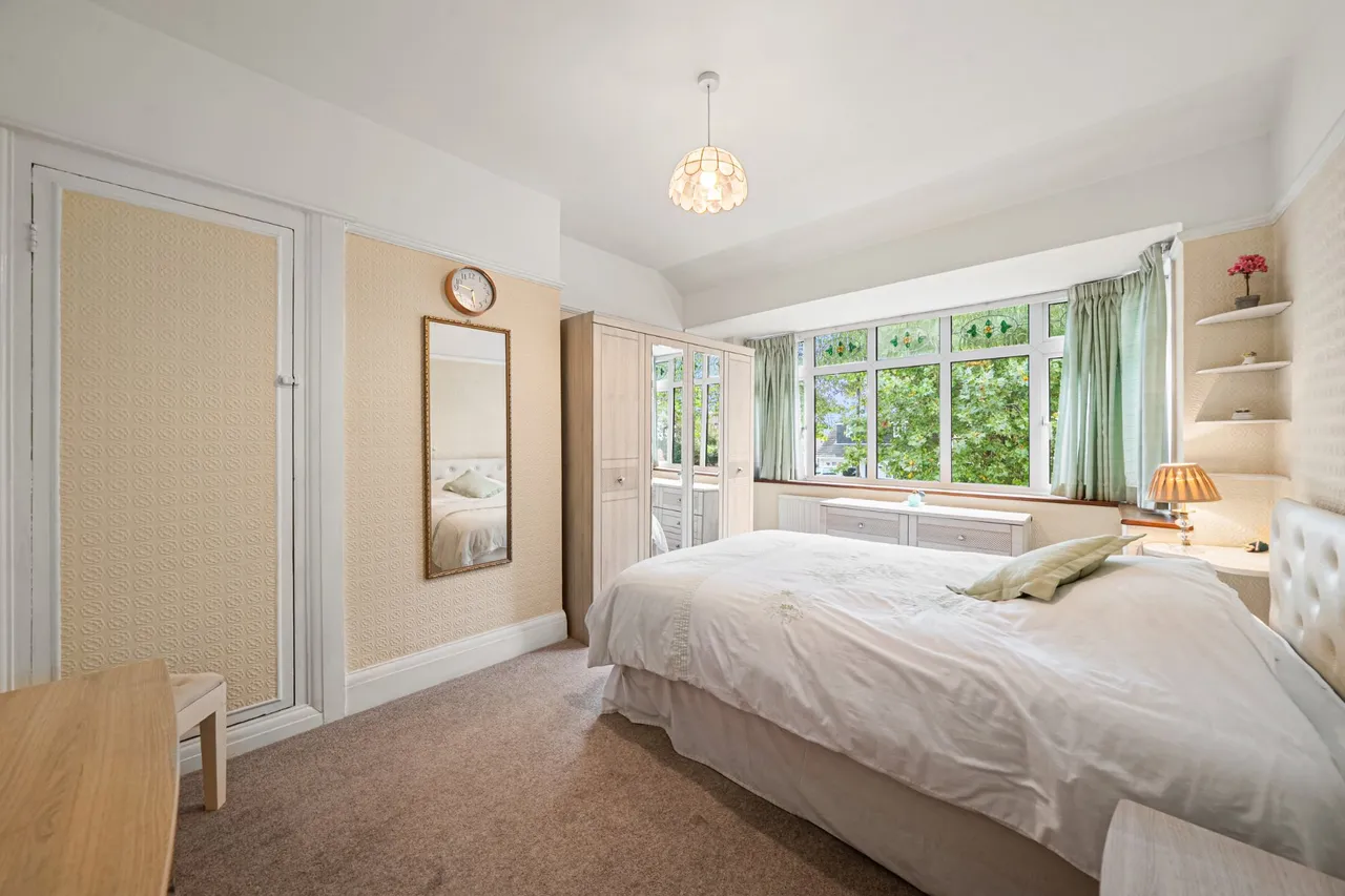 Woodham Lane, New Haw, KT15, photo 12