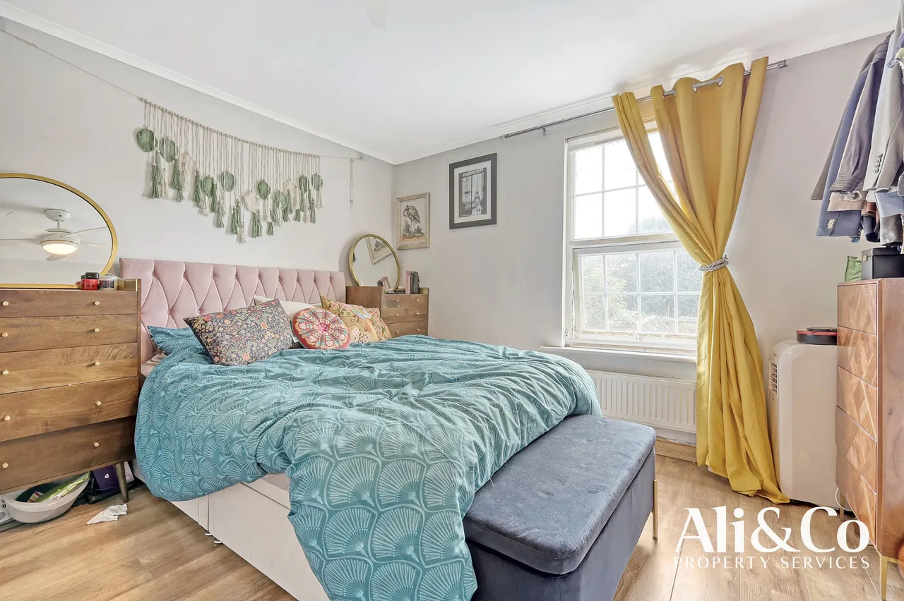 Prospect Place, Grays, Essex, RM17 6BY, photo 10