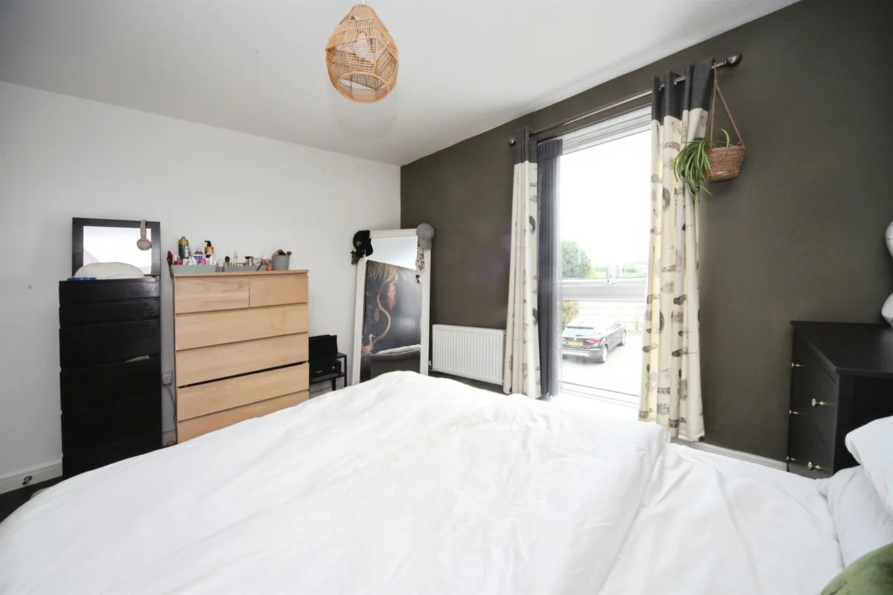 Silver Birch Avenue, Houghton Regis, LU5, photo 4