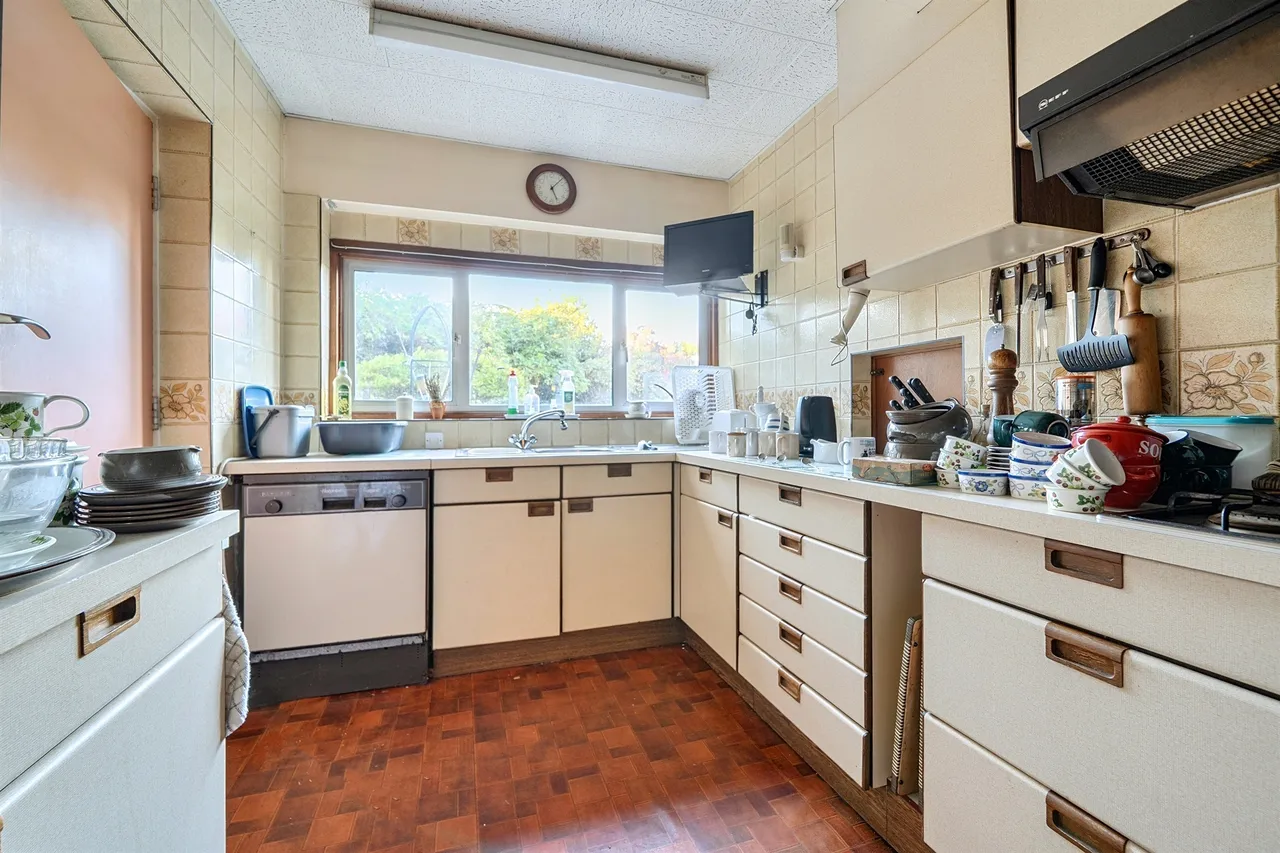Lambourne Gardens, Enfield, EN1, photo 6