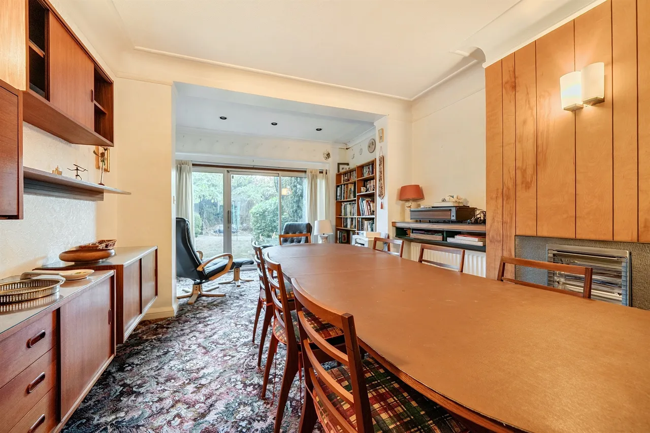 Lambourne Gardens, Enfield, EN1, photo 4
