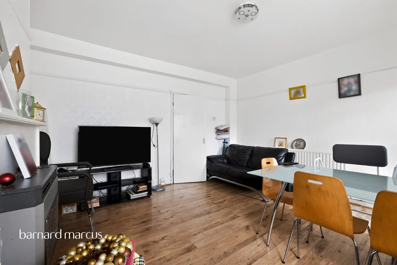 Coldharbour Lane, London, photo 10