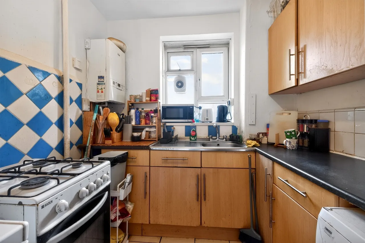 Coldharbour Lane, London, photo 6