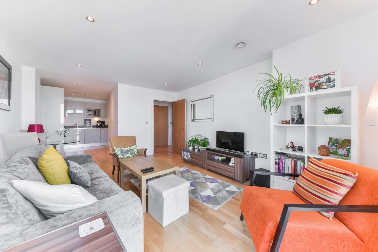 The Crescent, 2 Seager Place, Deptford, London, SE8, photo 2