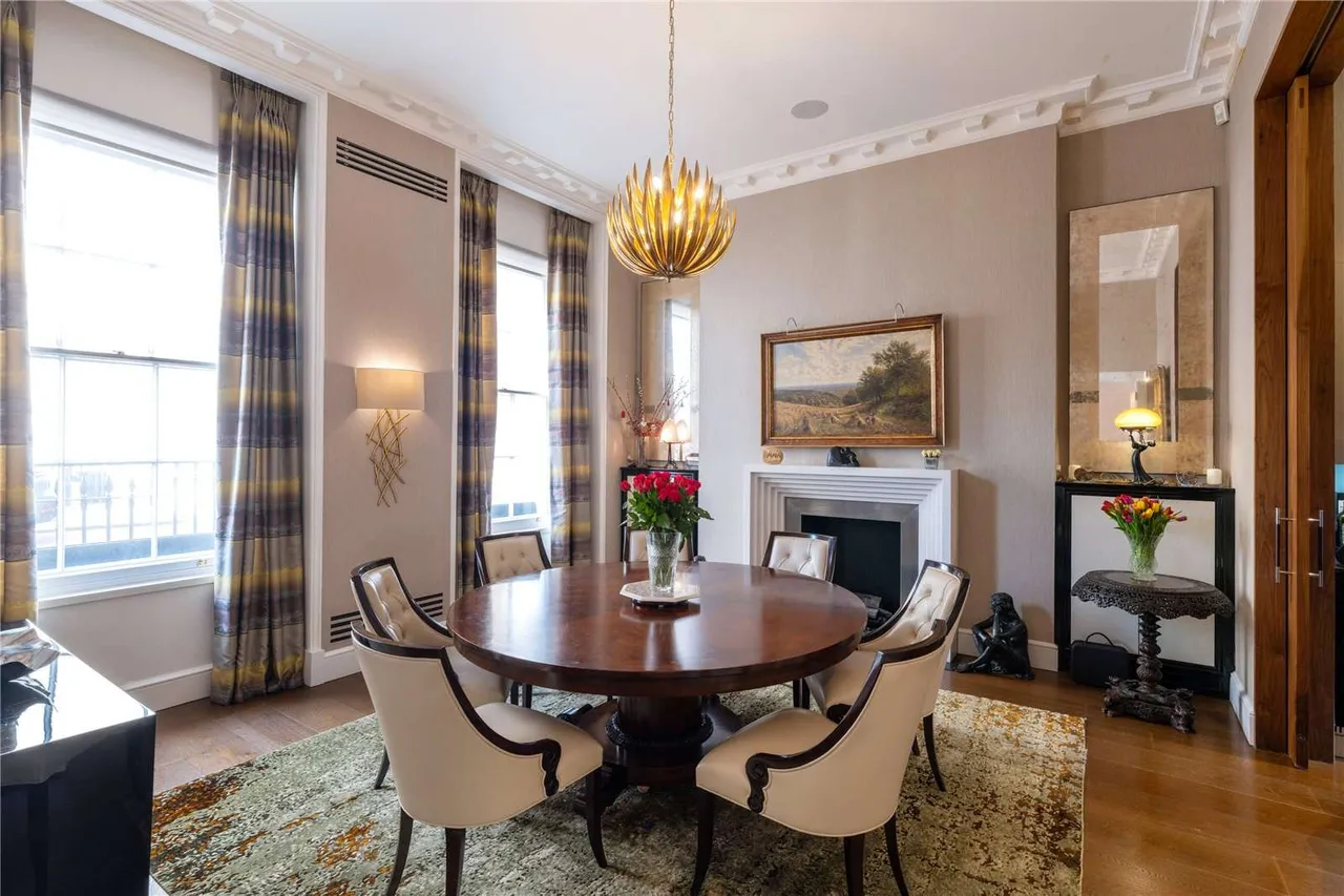 Chester Terrace, Regent's Park, London, NW1 4ND, photo 2