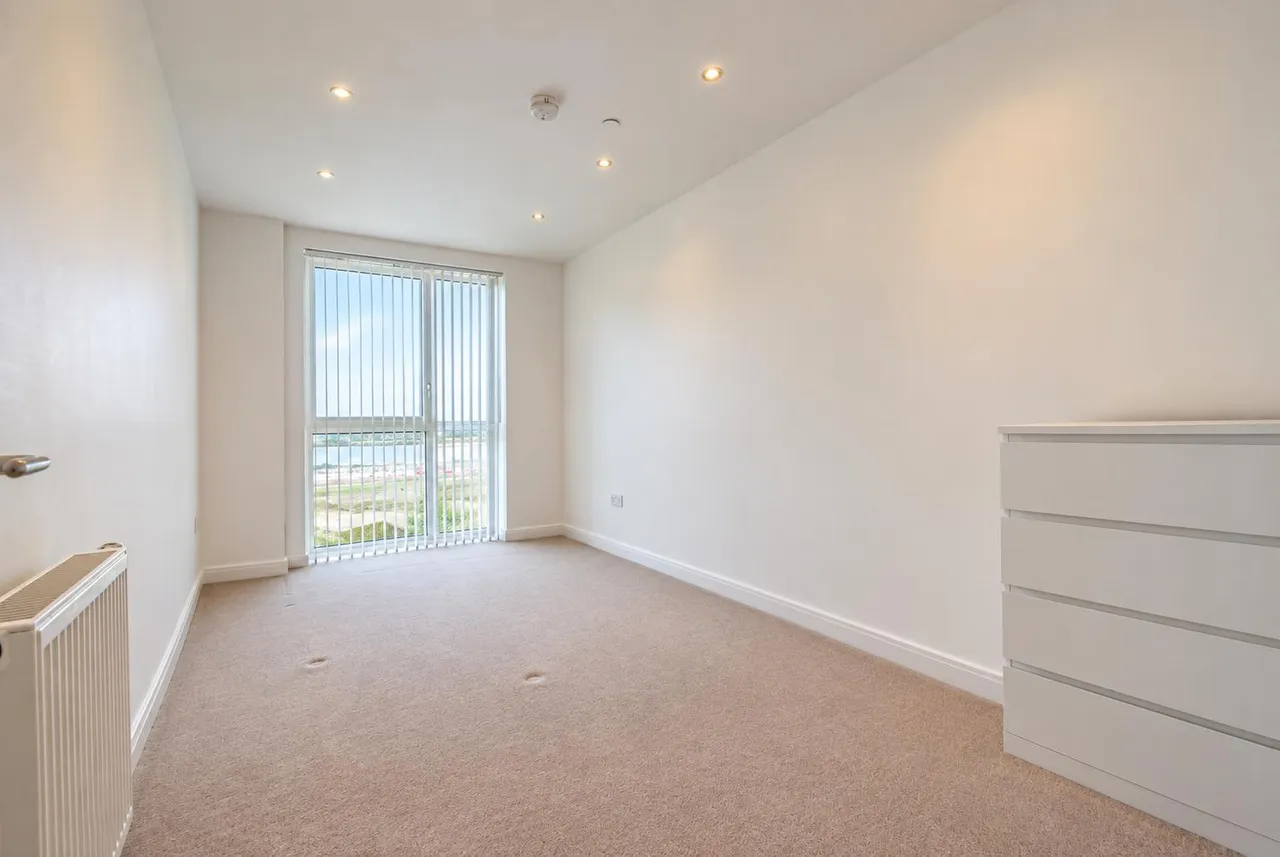 Kings Hill, Barking, IG11, photo 8