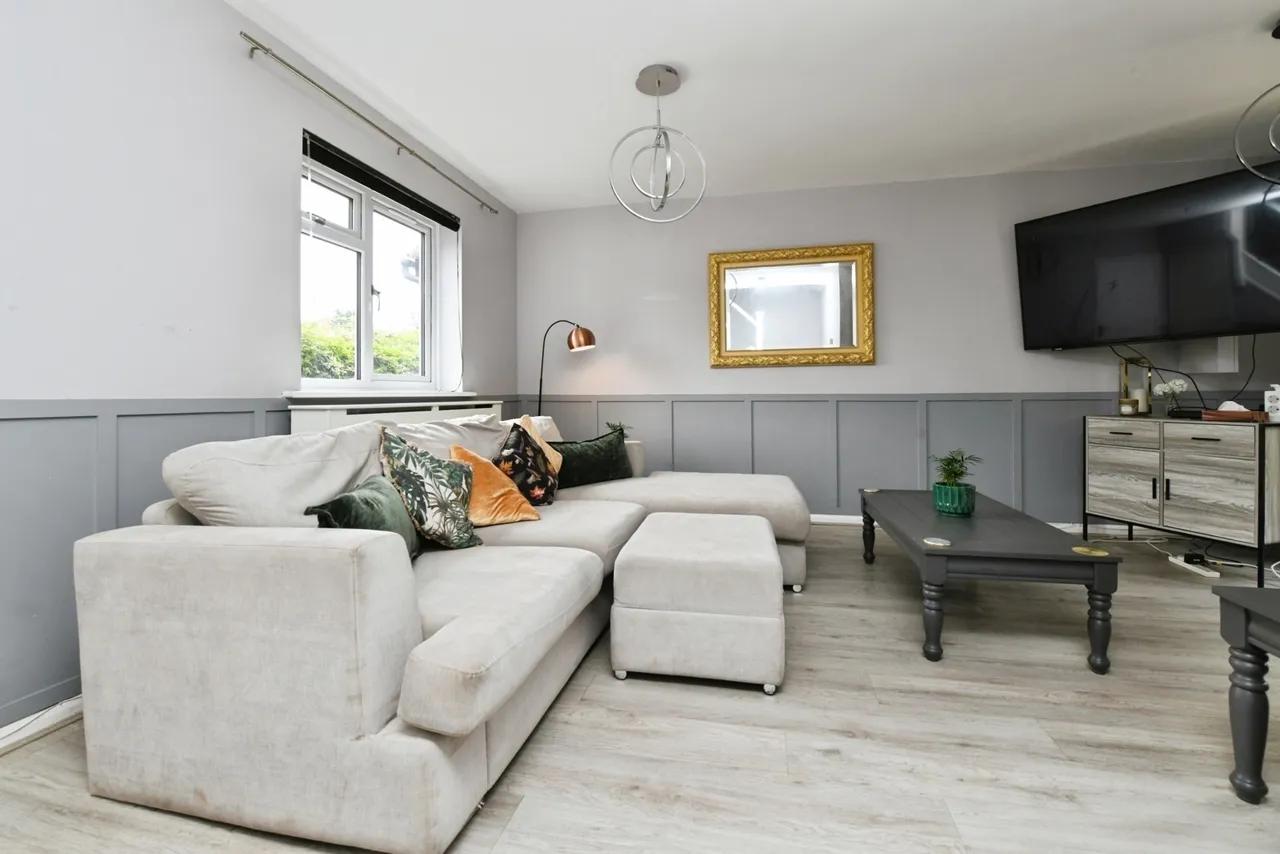 Box Close, Basildon, Essex, SS15, photo 5