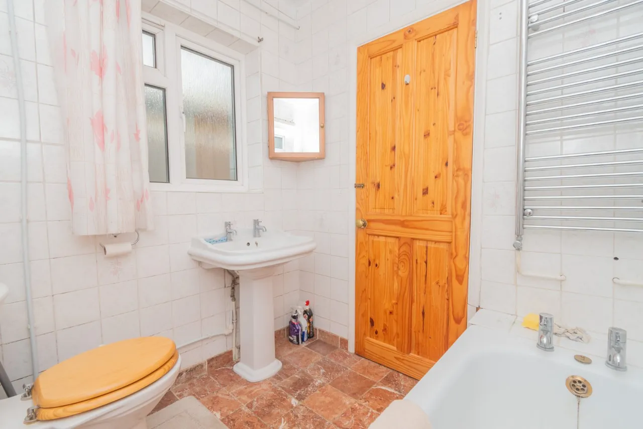 St. Marys Road, Faversham, ME13, photo 6